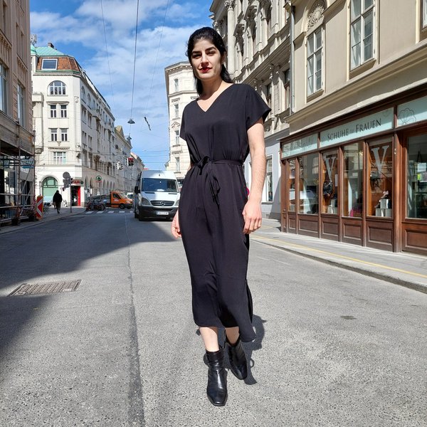 Givn Berlin Kleid PHILINE relaxed Fit aus LENZING™ ECOVERO™ Black